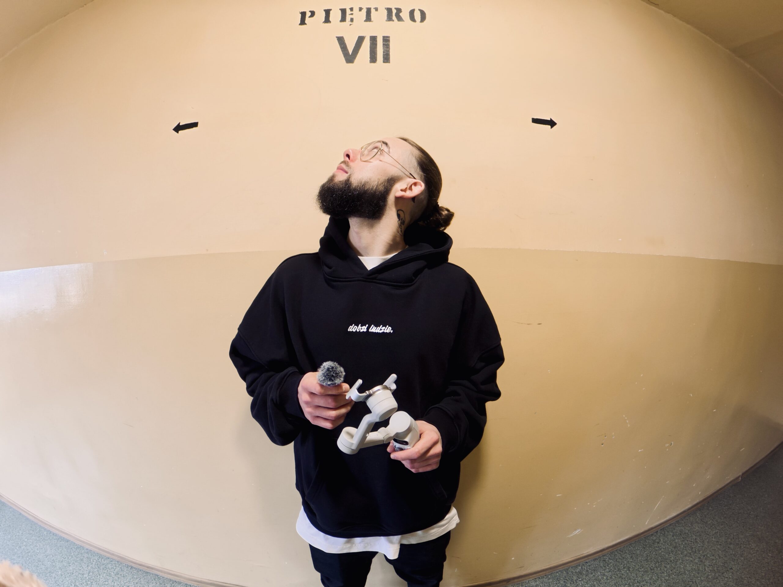 Gryfny Dron